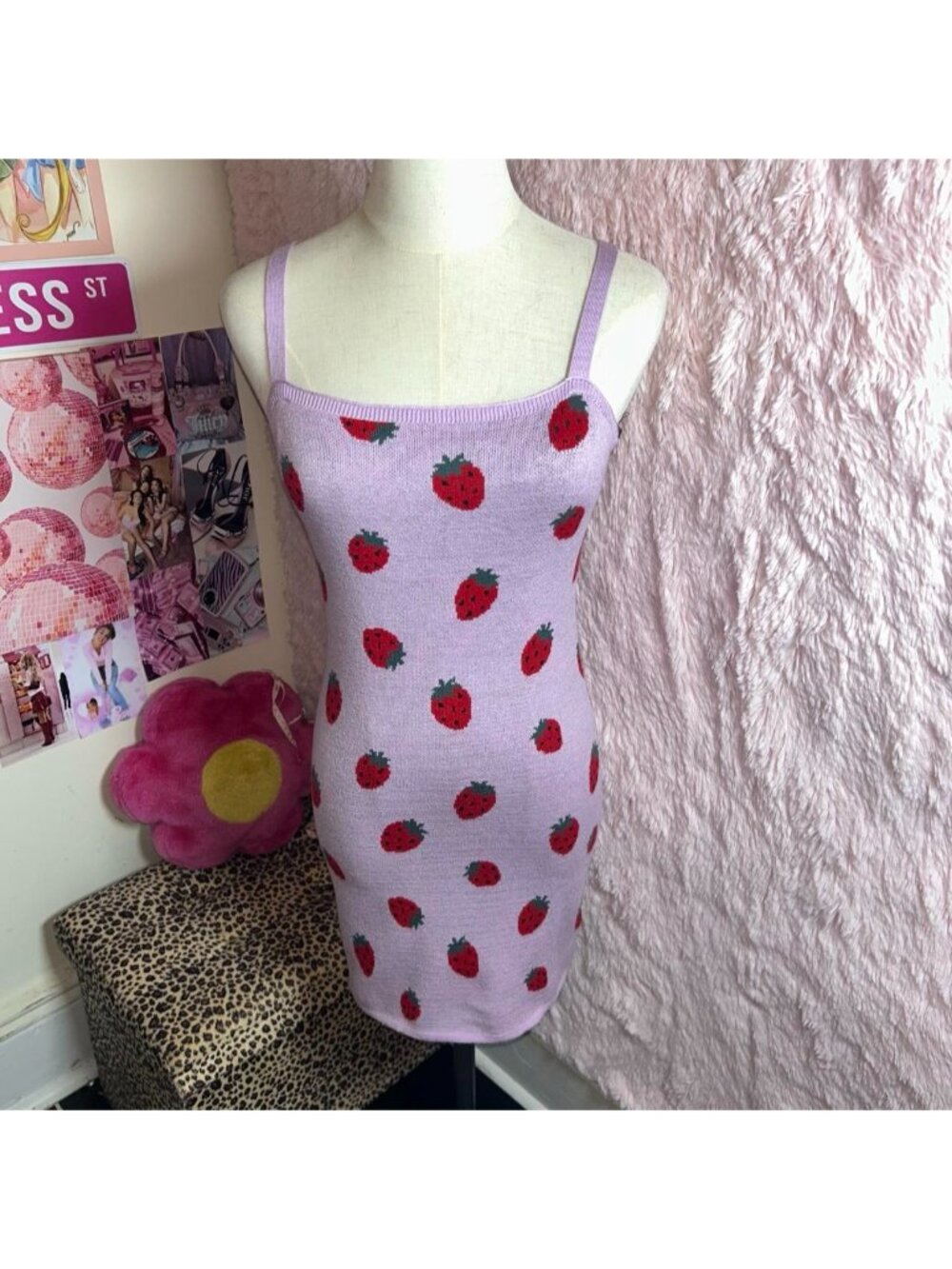 Forever 21 pink strawberry print knit dress